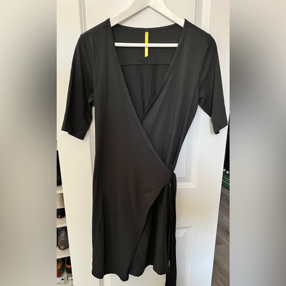 Lole black wrap dress - Picture 2 of 5